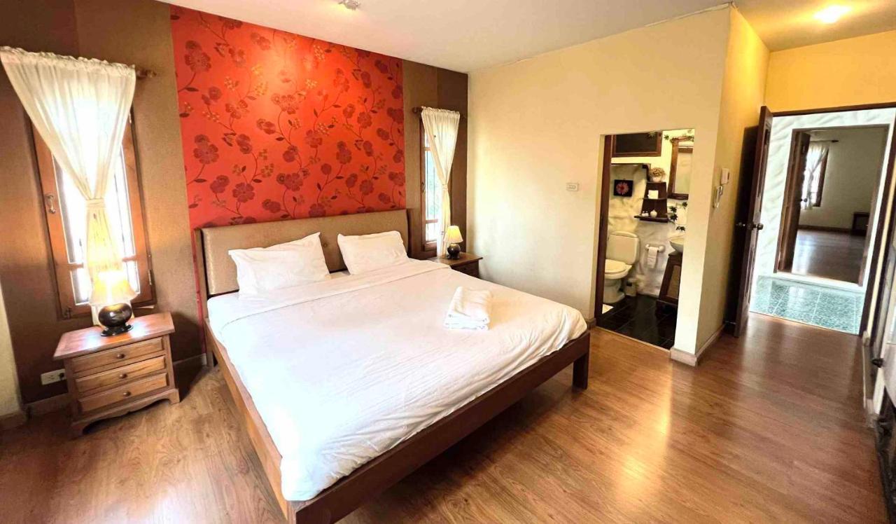 Plumeriahome Near Walking Street เชียงใหม่ ภายนอก รูปภาพ