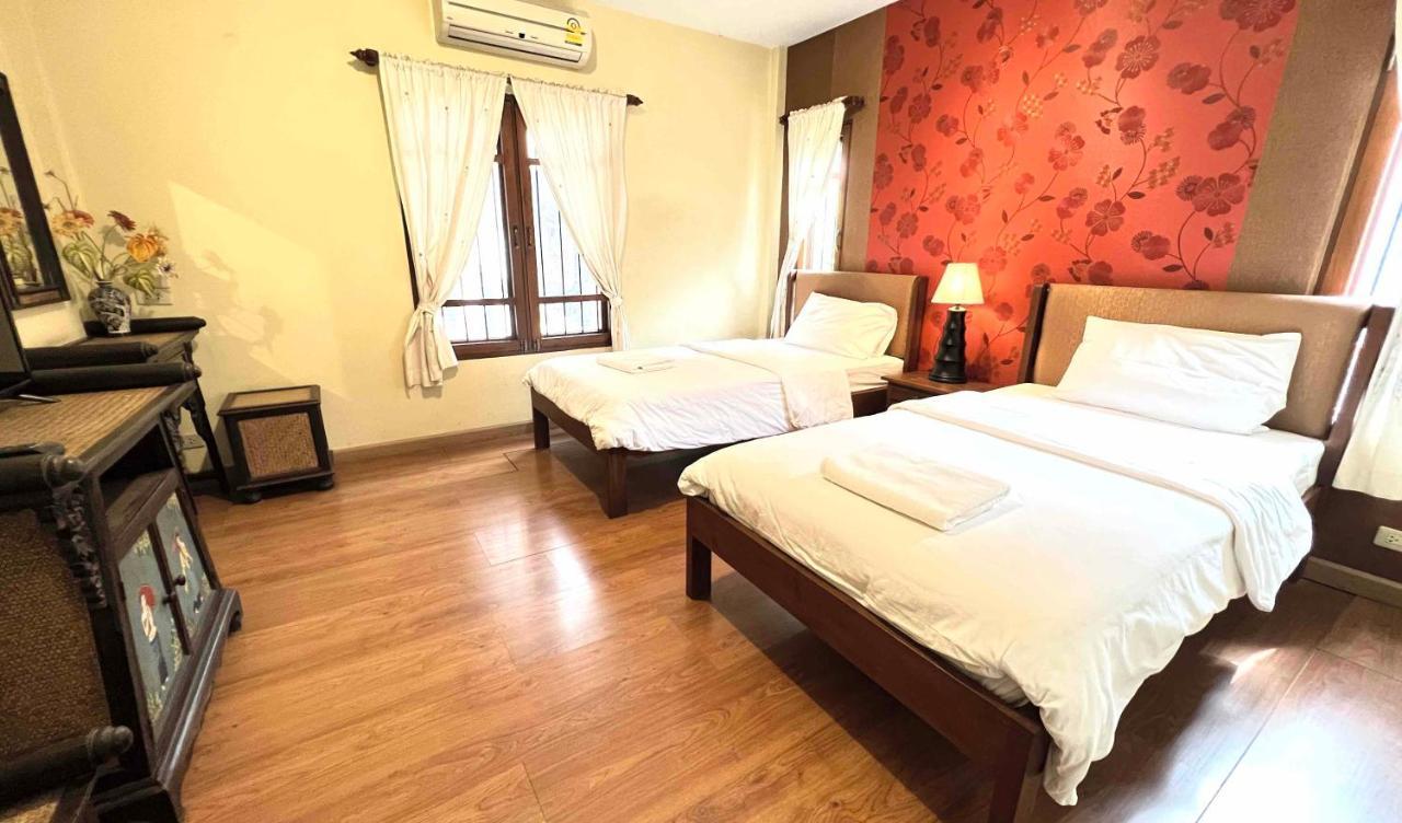 Plumeriahome Near Walking Street เชียงใหม่ ภายนอก รูปภาพ