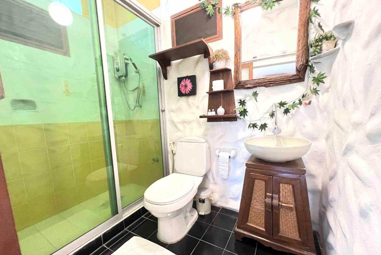 Plumeriahome Near Walking Street เชียงใหม่ ภายนอก รูปภาพ