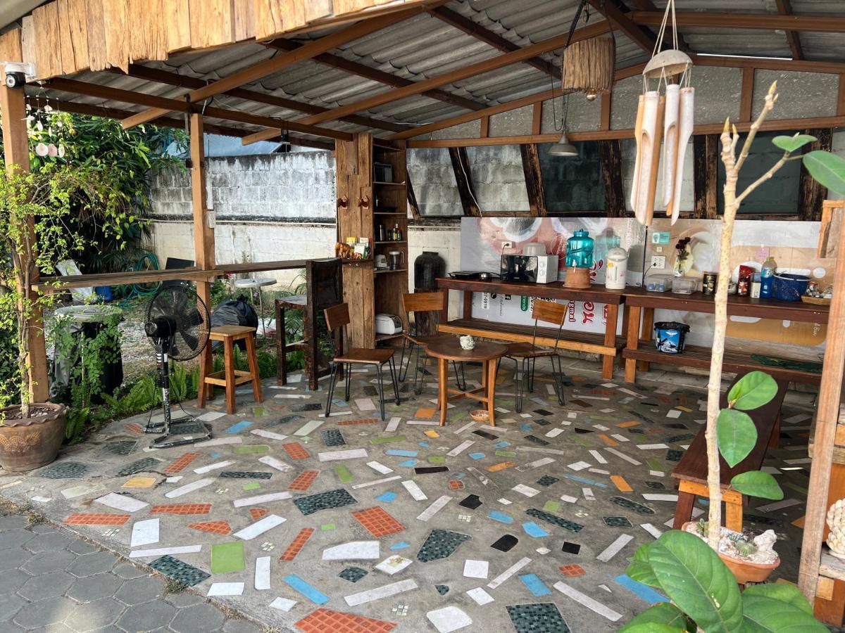 Plumeriahome Near Walking Street เชียงใหม่ ภายนอก รูปภาพ